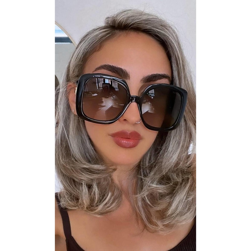 NEW GUCCI GG0713S Black Striped Arm Sunglasses $435 - Picture 2 of 10